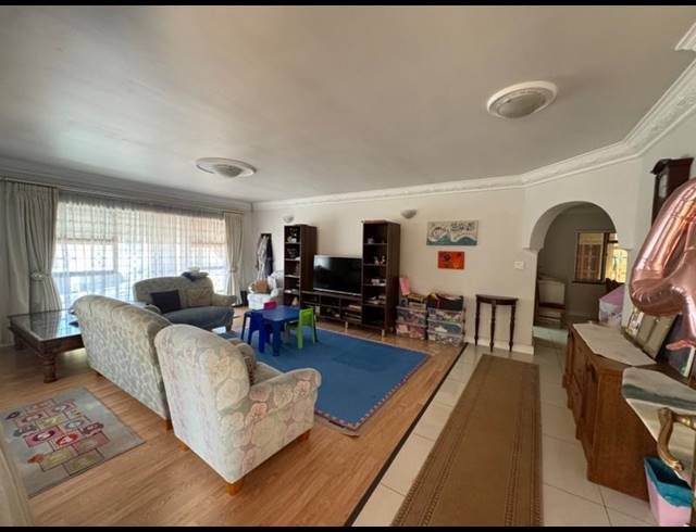 7 BEDROOM HOUSE FOR SALE IN CRAVENBY